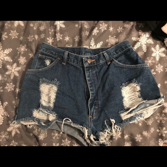 Wrangler High Waisted Shorts - Picture 1 of 2